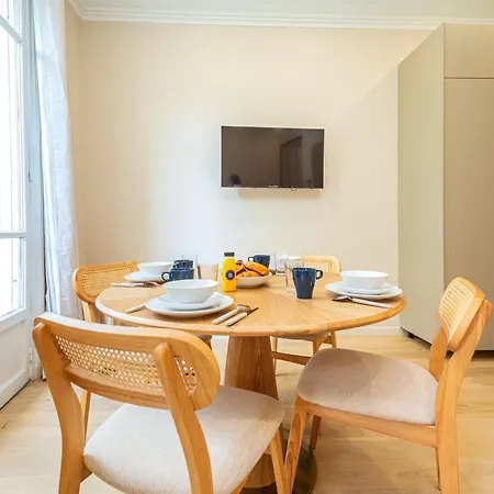 Tastefully Decorated Air-conditioned - 17 Appartamento Parigi